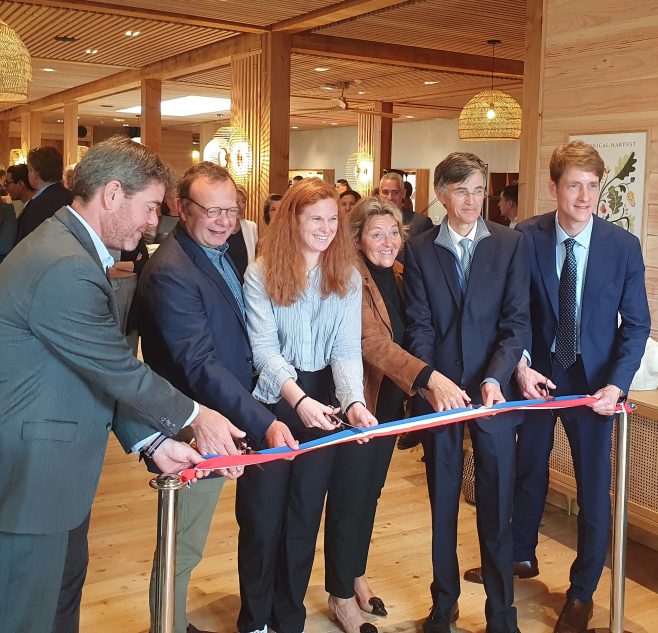 Inauguration du nouvel hôtel Le Bout du Parc en présence du maire de Versailles et des partenaires ©N. Foulon