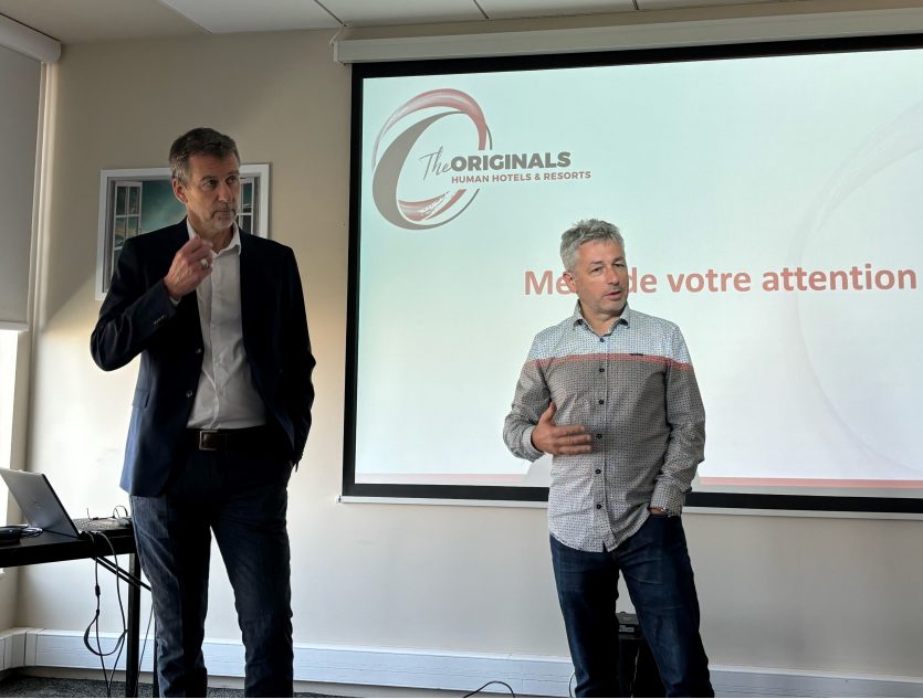 Olivier Dufit (à gauche) et Frédéric Puythorac, président du conseil d’administration. ©L.Jollivet